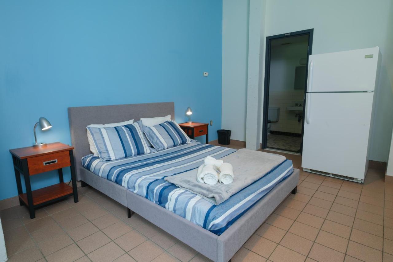 Hotel Au Campus Sherbrooke Esterno foto